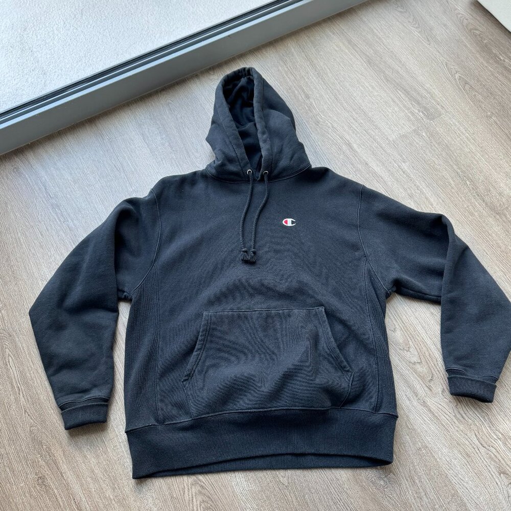 Champion black hoodie in large